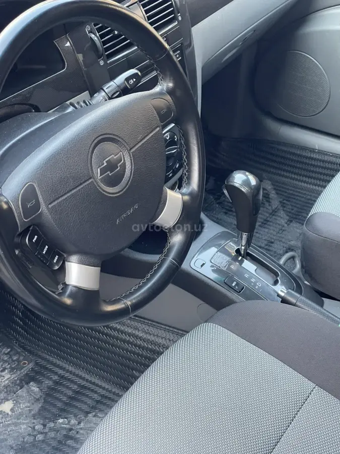 Chevrolet Gentra,  3 позиция