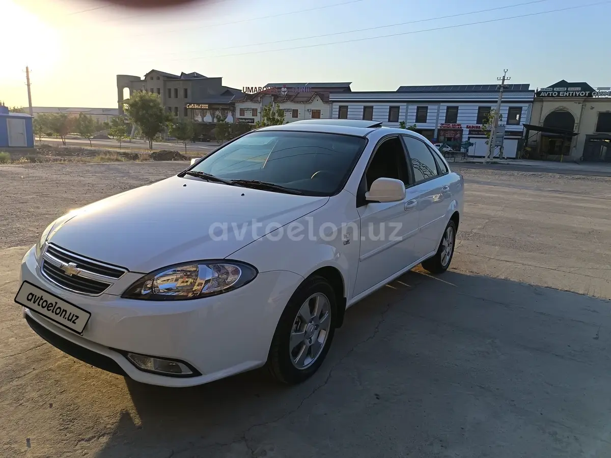 Chevrolet Gentra,  3 позиция