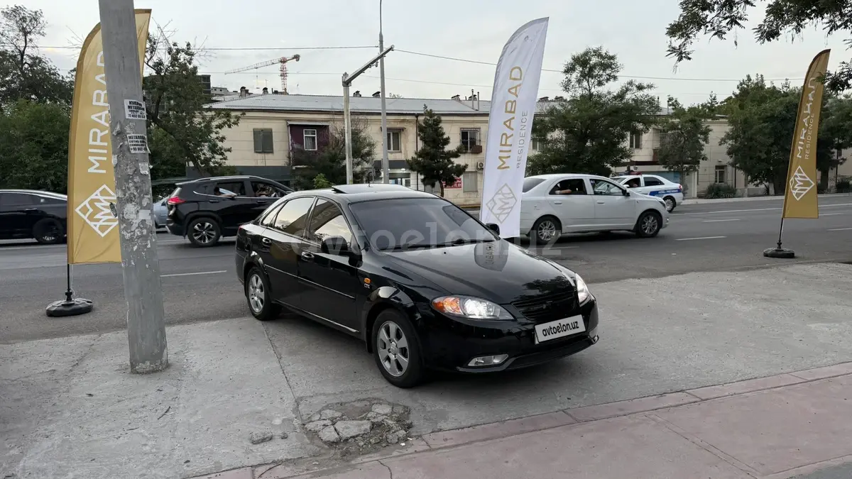 Chevrolet Gentra,  3 позиция