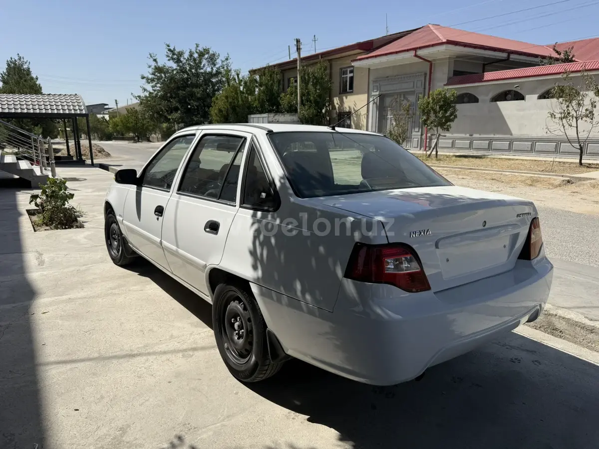 Chevrolet Nexia 2,  3 позиция SOHC