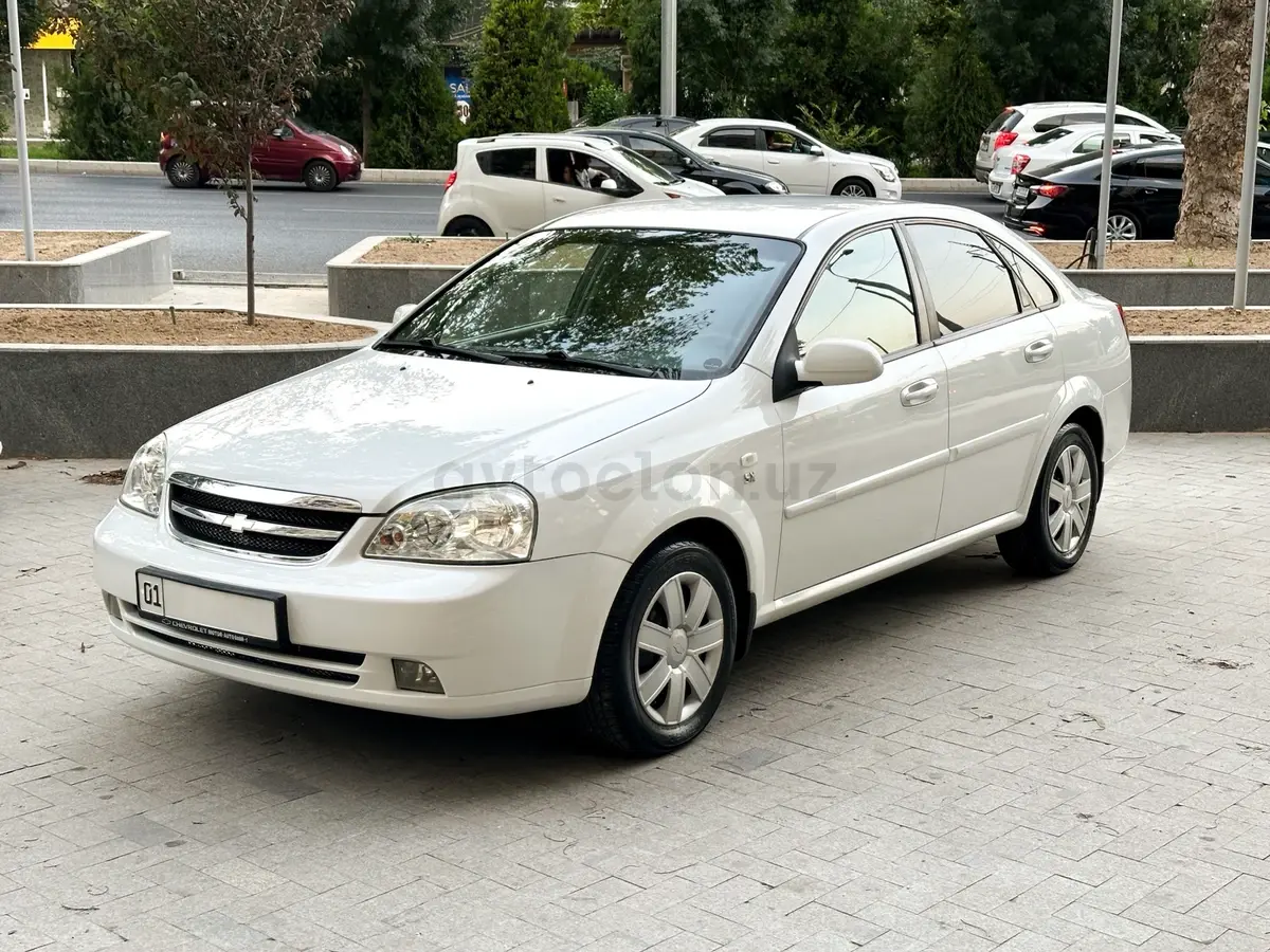 Chevrolet Lacetti,  1 позиция