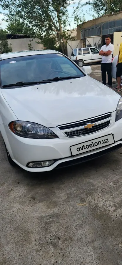 Chevrolet Gentra,  3 позиция