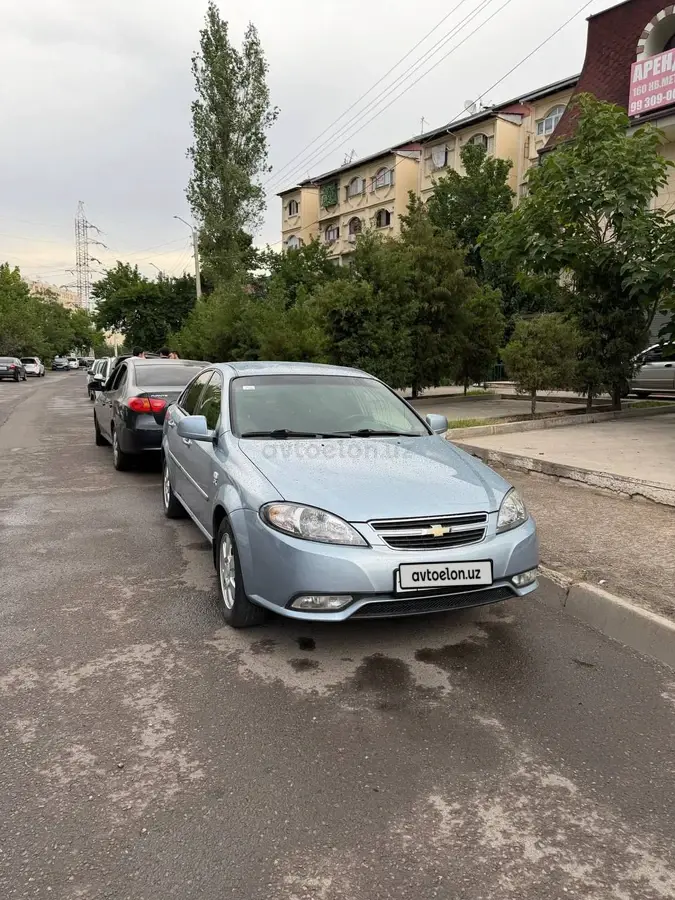 Chevrolet Gentra,  2 позиция