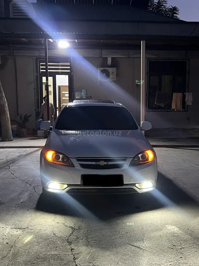 Chevrolet Gentra,  3 позиция