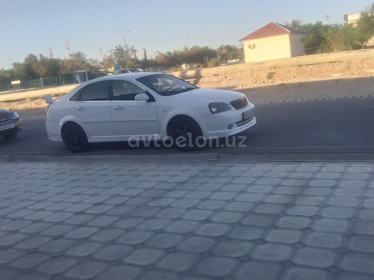 Chevrolet Lacetti,  2 позиция