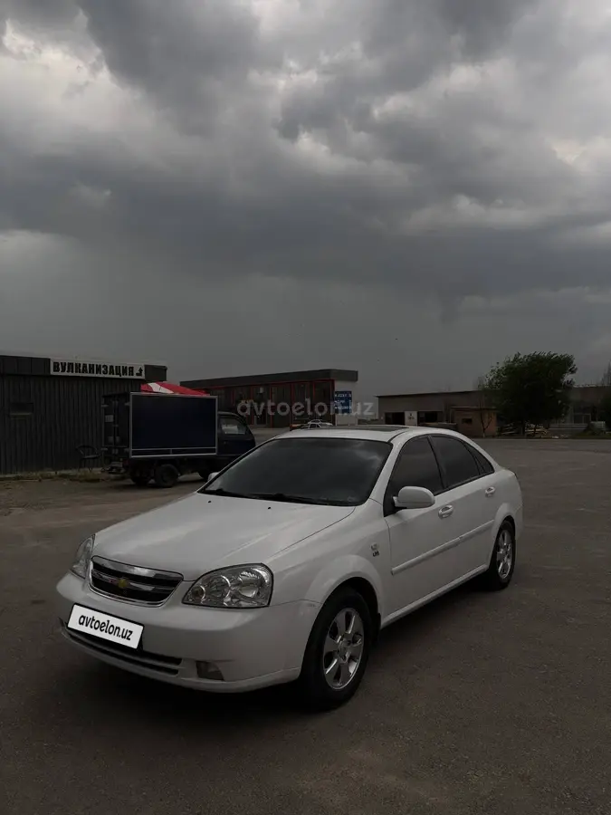 Chevrolet Lacetti,  3 позиция
