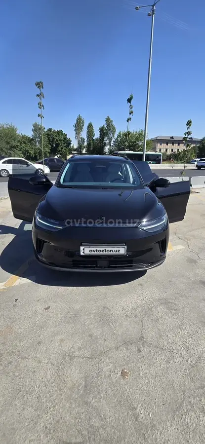 Leapmotor C11