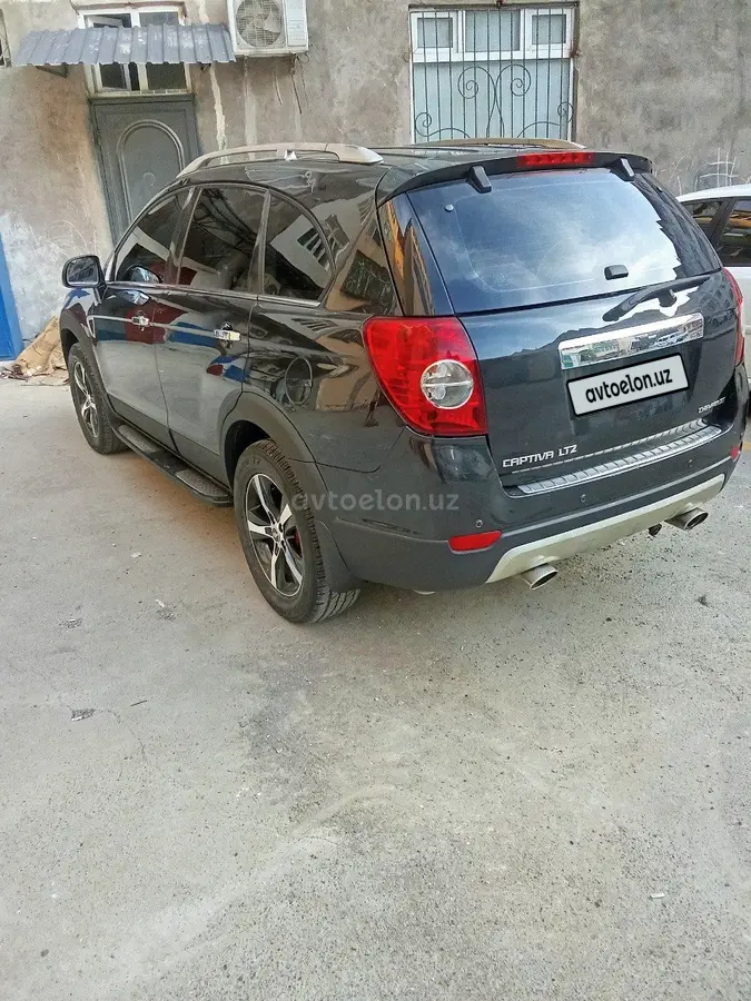 Chevrolet Captiva,  3 позиция