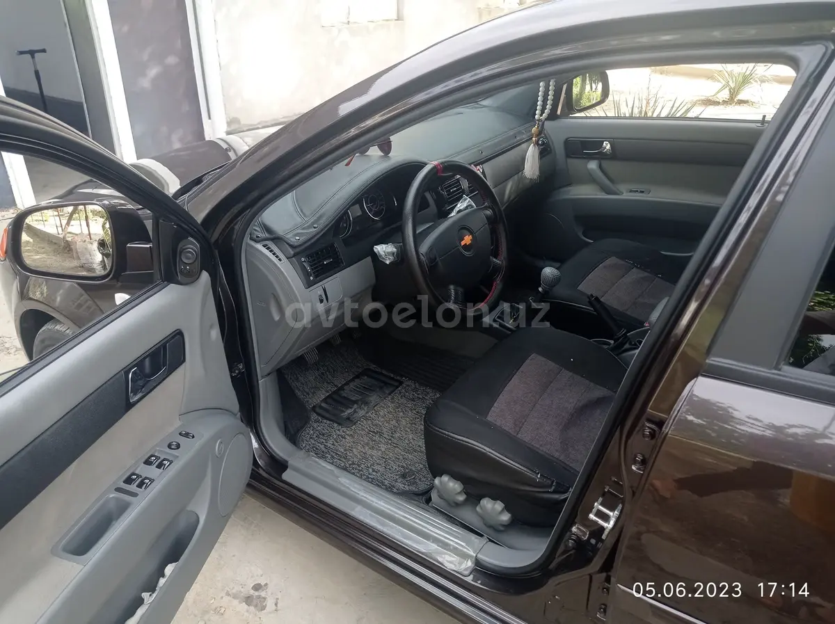 Chevrolet Gentra,  2 позиция