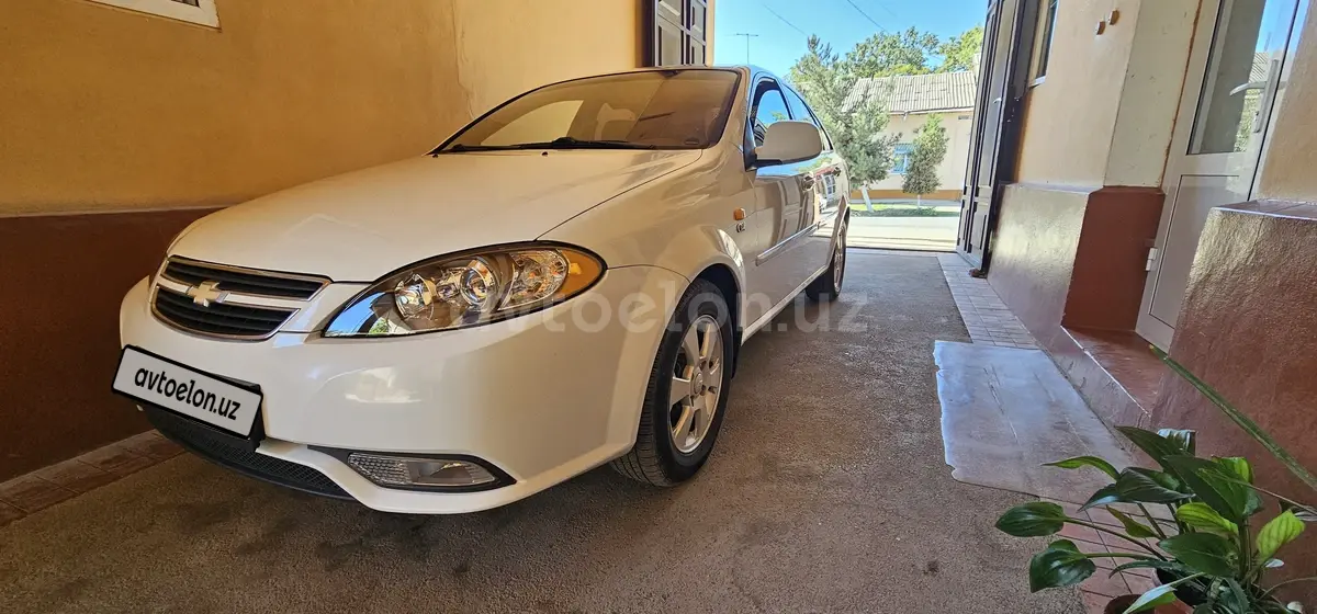 Chevrolet Gentra,  2 позиция
