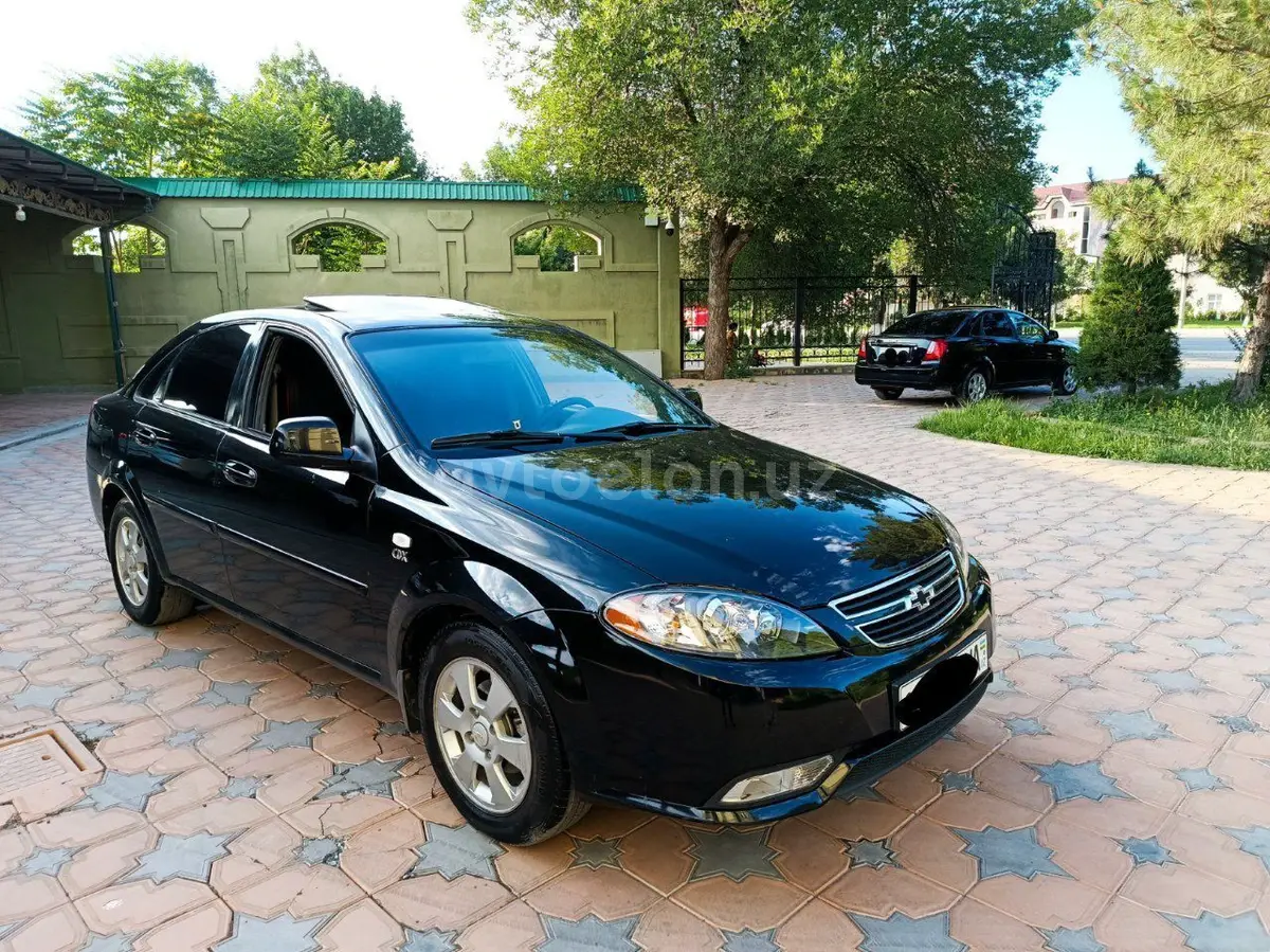 Chevrolet Gentra,  3 позиция