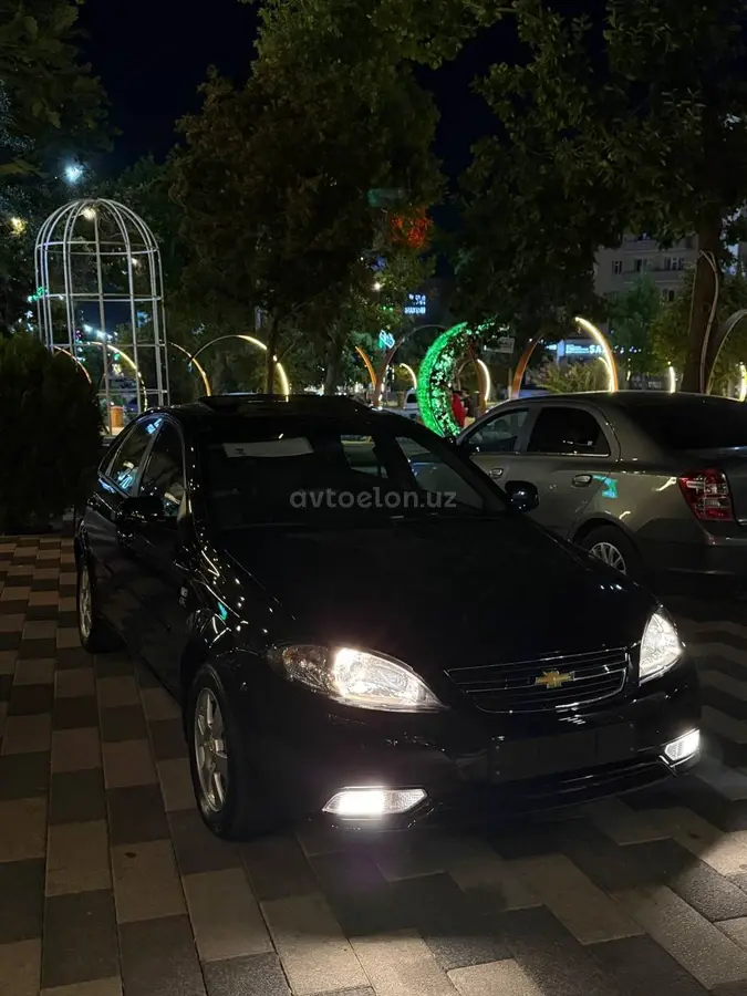 Chevrolet Gentra,  3 позиция