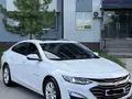 Белый Chevrolet Malibu 2 2019 года, КПП Автомат, в Ташкент за 18 900 y.e. id7338031