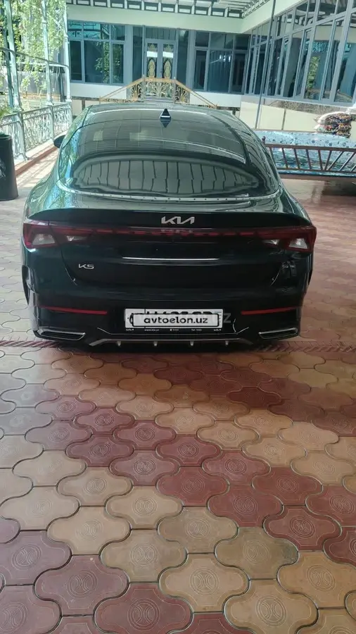 Kia K5