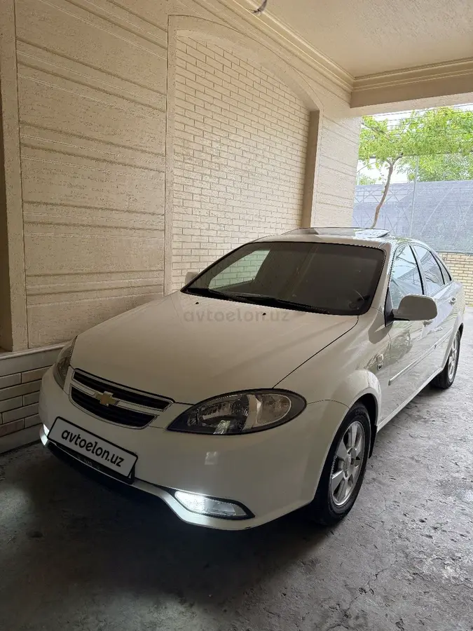 Chevrolet Gentra,  3 позиция