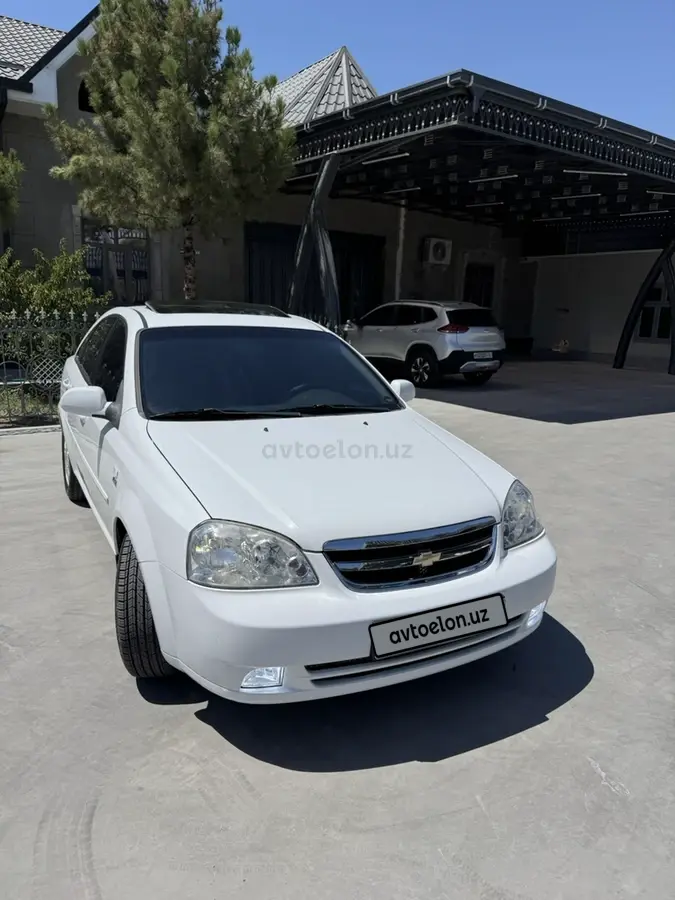 Chevrolet Lacetti,  3 позиция