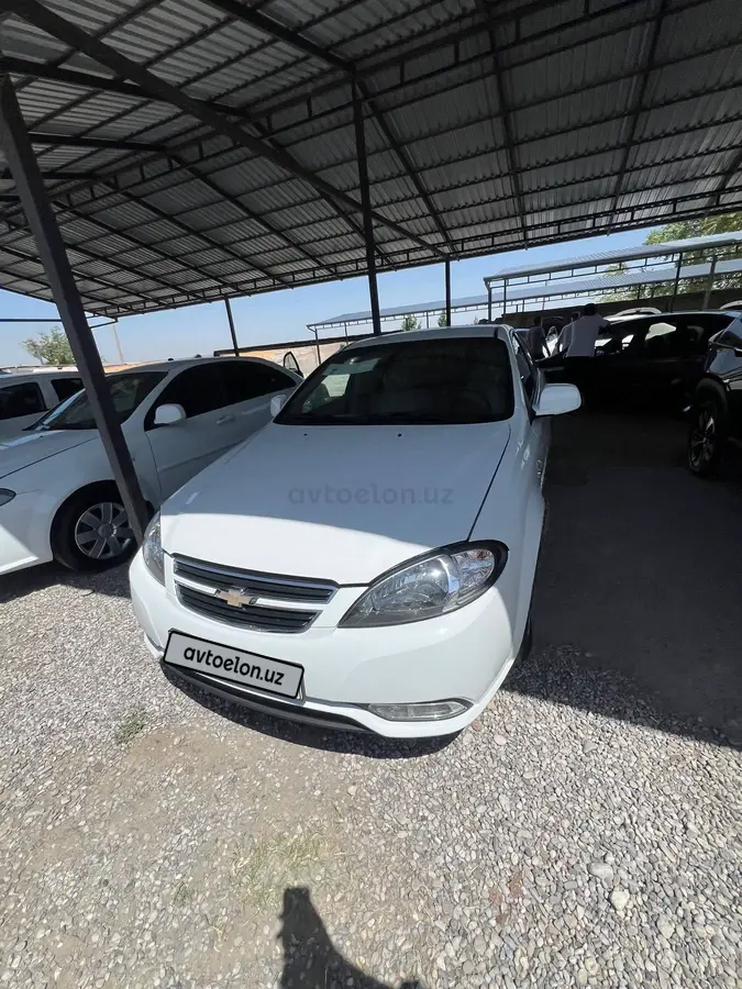 Chevrolet Gentra,  2 позиция