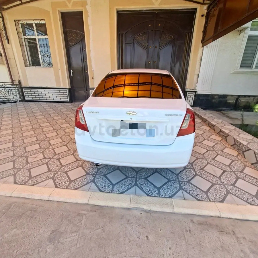 Chevrolet Lacetti,  3 позиция
