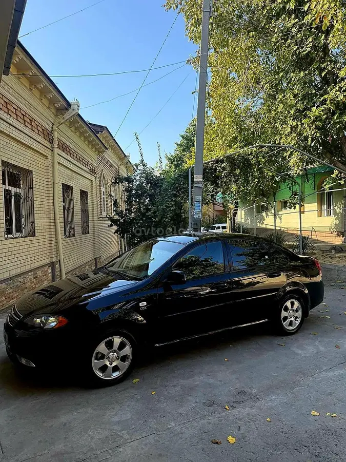 Chevrolet Gentra,  3 позиция