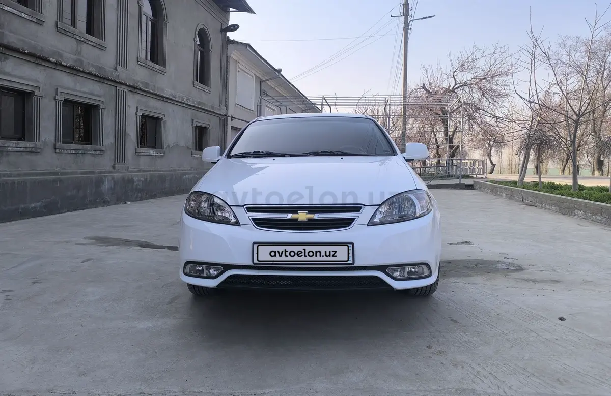 Chevrolet Gentra,  3 позиция
