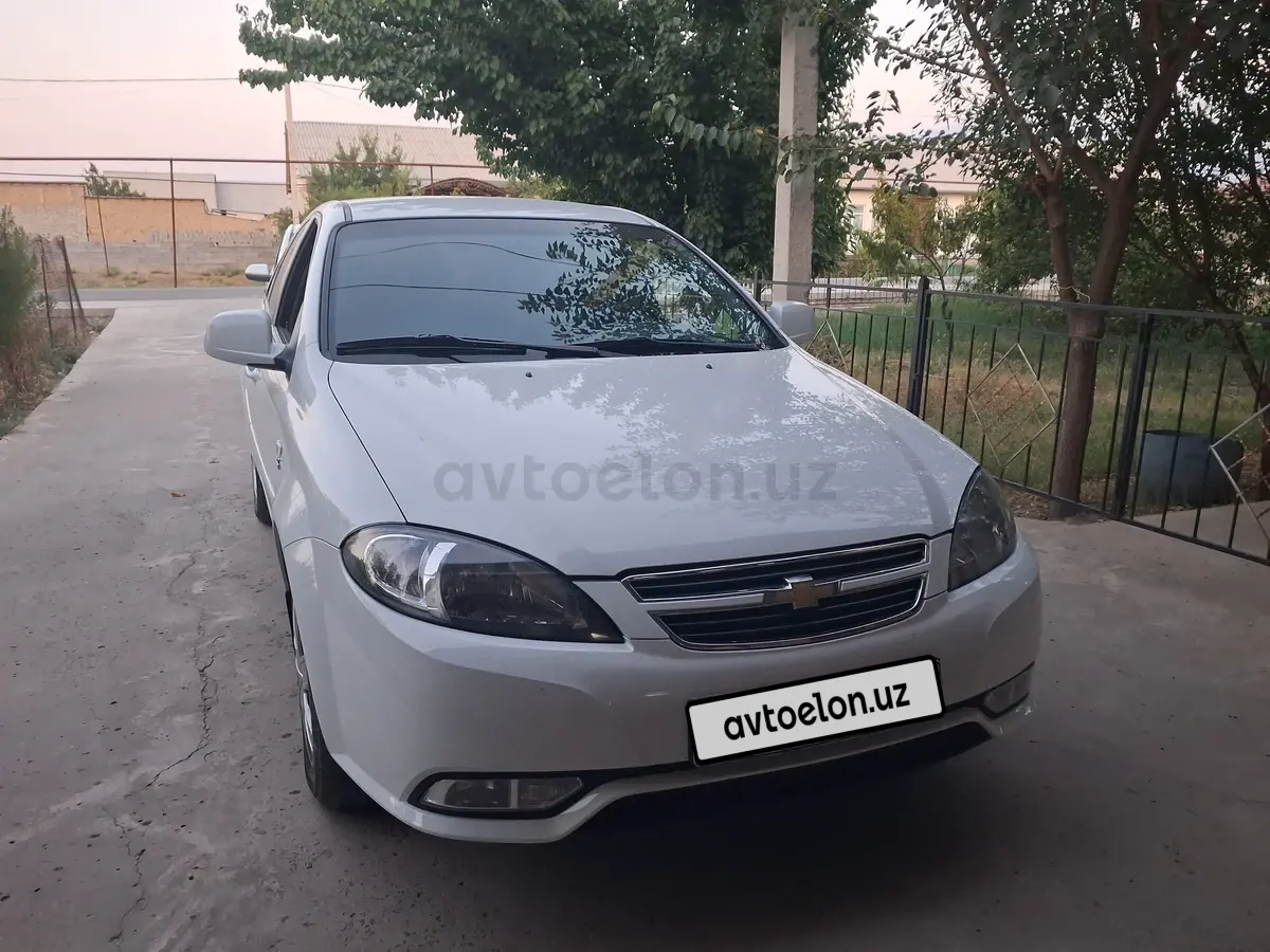 Chevrolet Gentra,  1 позиция