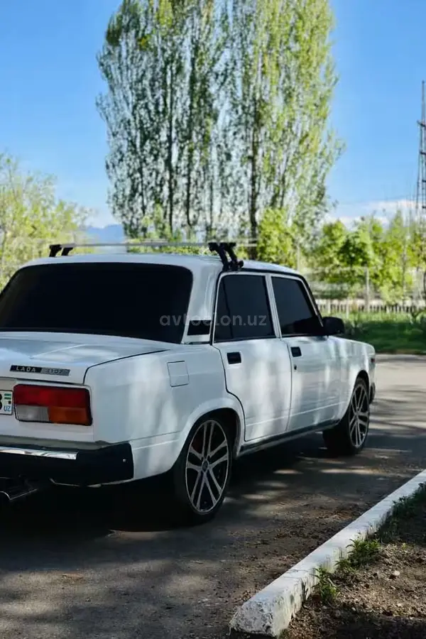 ВАЗ (Lada) 2107