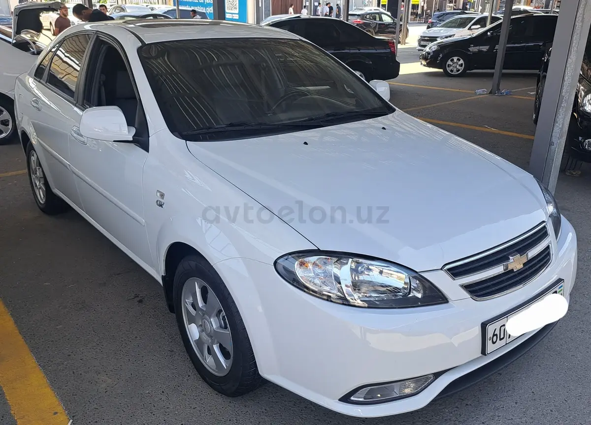 Chevrolet Gentra,  3 позиция