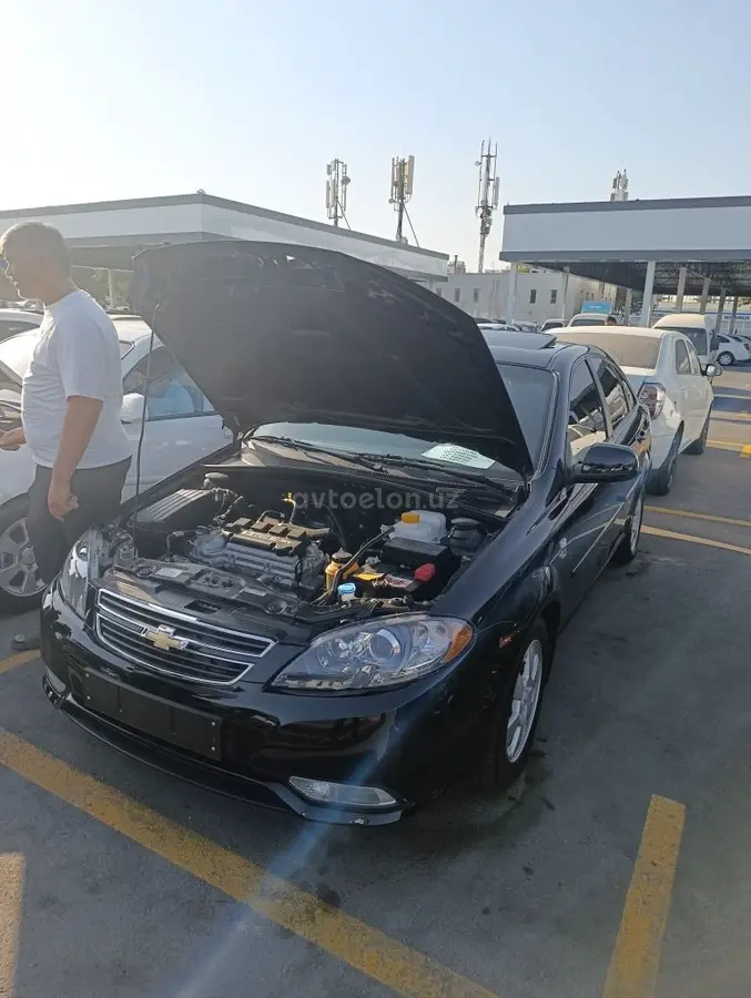 Chevrolet Gentra,  3 позиция