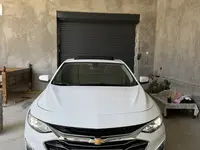 Chevrolet Malibu 2 2021 года, в Наманган за 21 900 y.e. id7320737