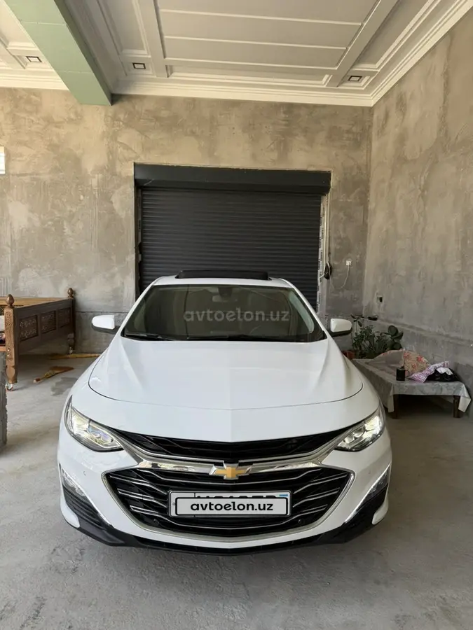 Chevrolet Malibu 2