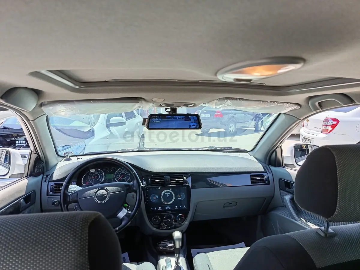 Chevrolet Gentra,  3 позиция