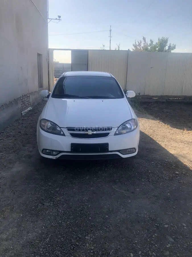 Chevrolet Gentra,  2 позиция