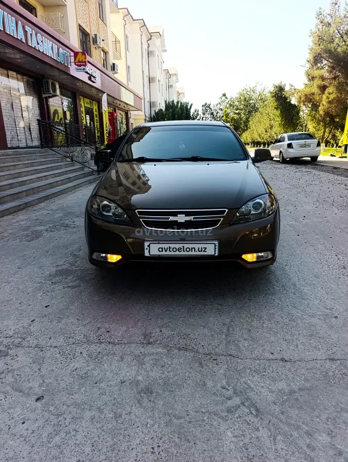 Chevrolet Gentra,  3 позиция