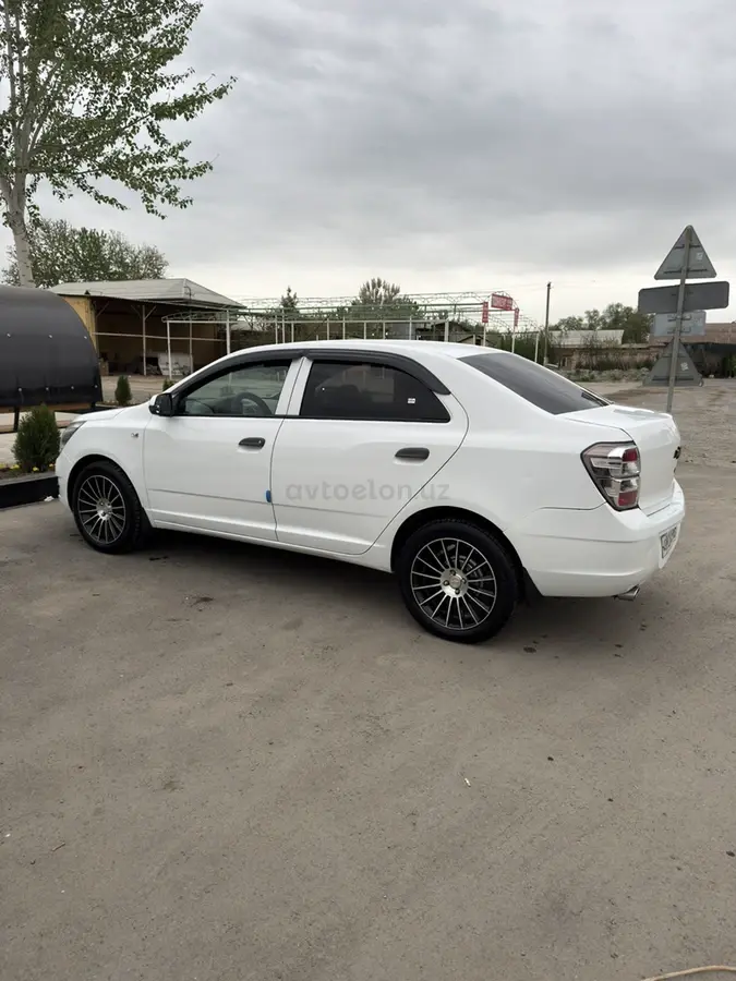 Chevrolet Cobalt,  2 позиция