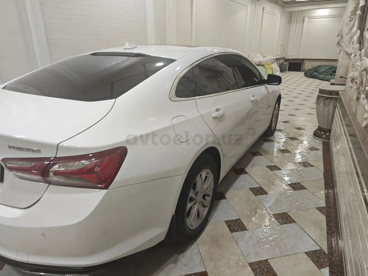Chevrolet Malibu 2
