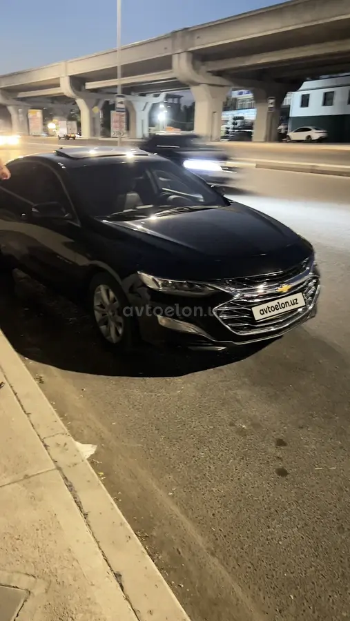 Chevrolet Malibu 2