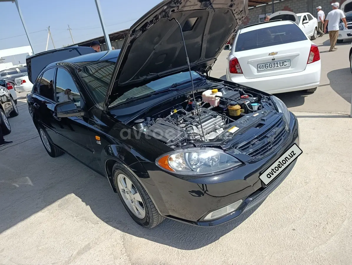 Chevrolet Gentra,  3 позиция