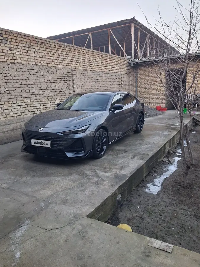 Changan UNI-V