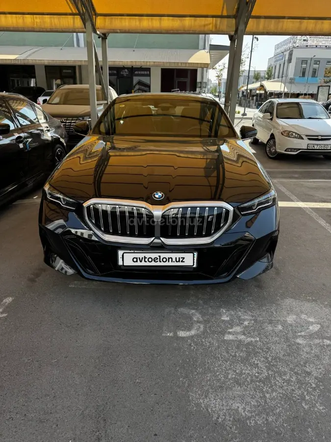BMW i5