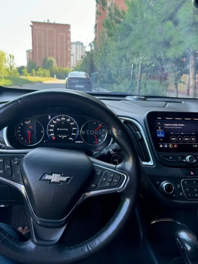 Chevrolet Malibu 2