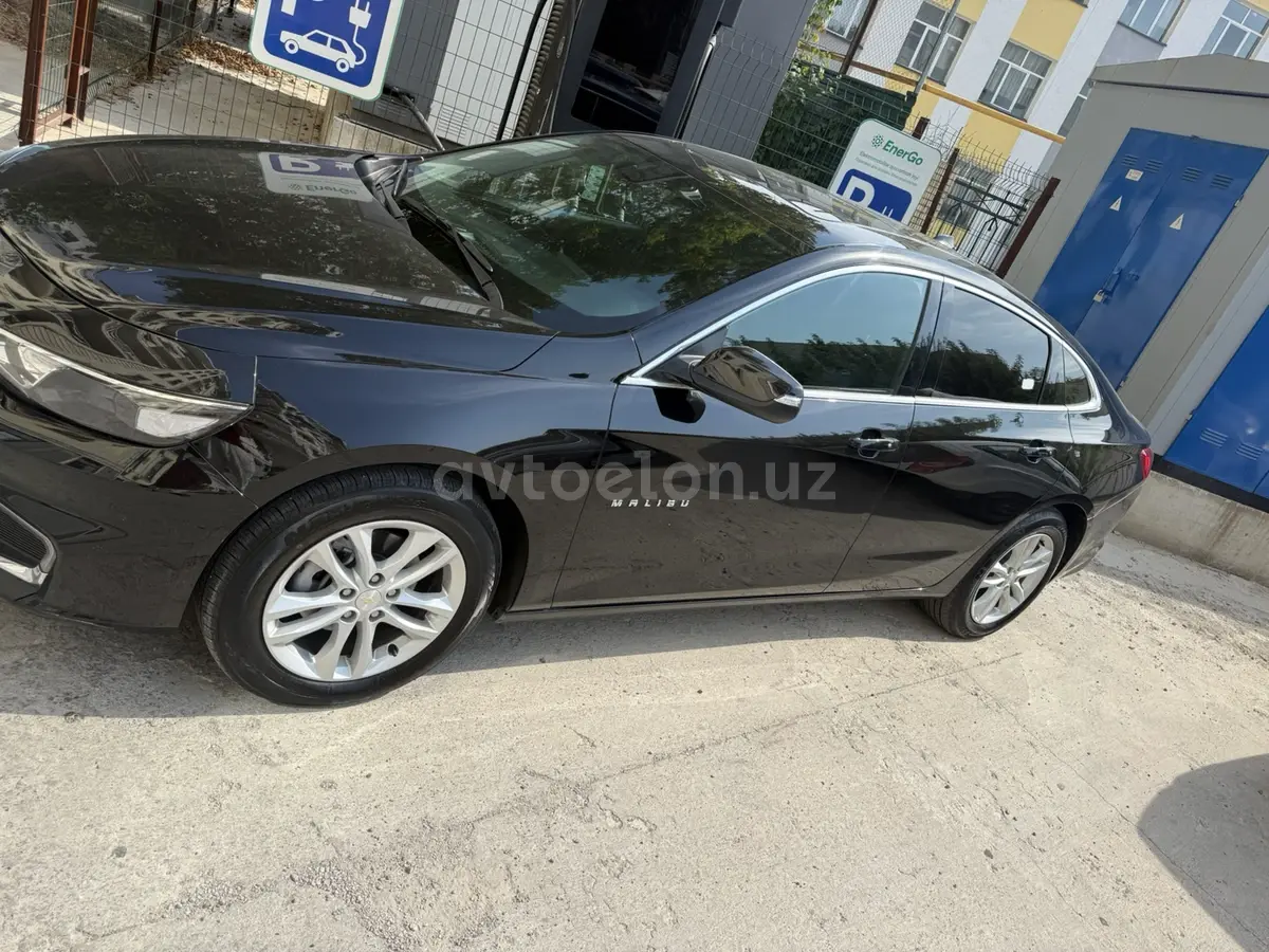 Chevrolet Malibu 2