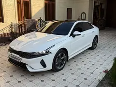 Белый Kia K5 2024 года, КПП Автомат, в Коканд за 24 000 y.e.