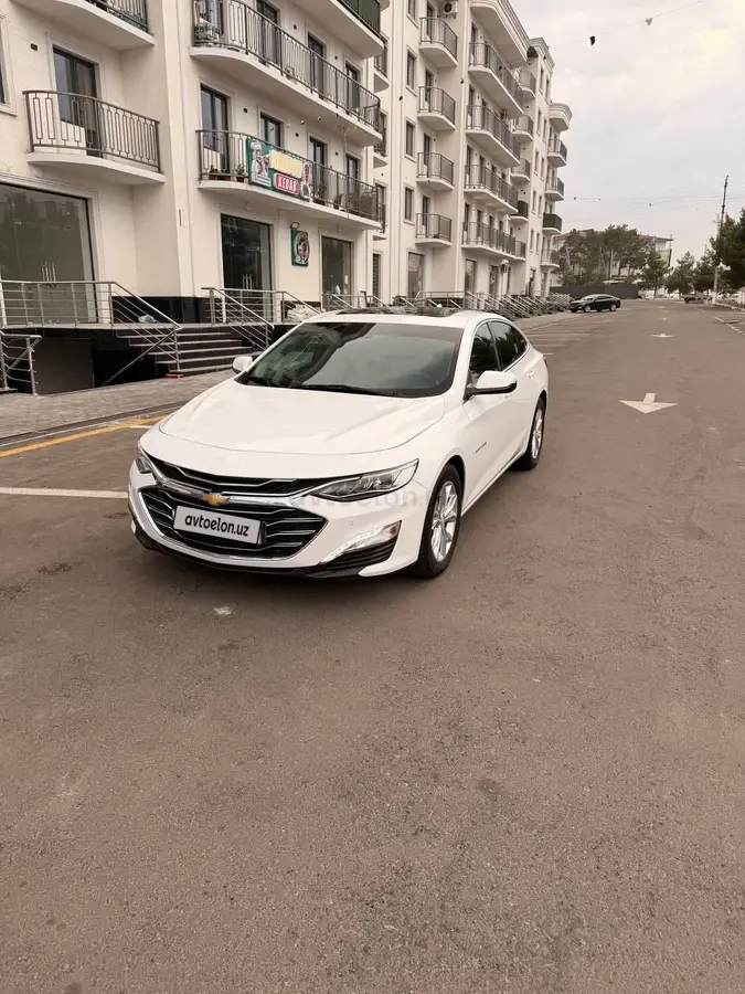 Chevrolet Malibu 2