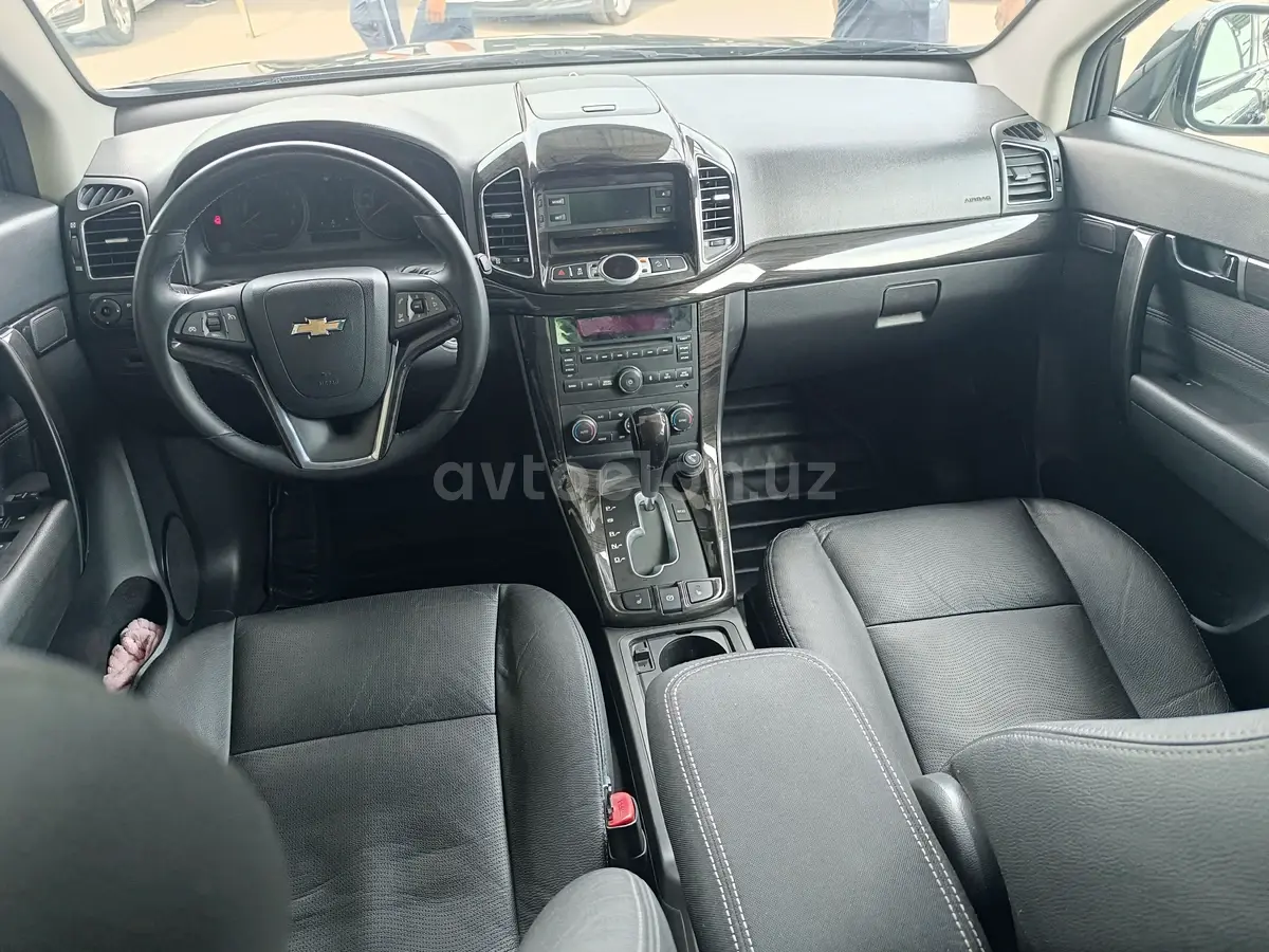 Chevrolet Captiva,  3 позиция