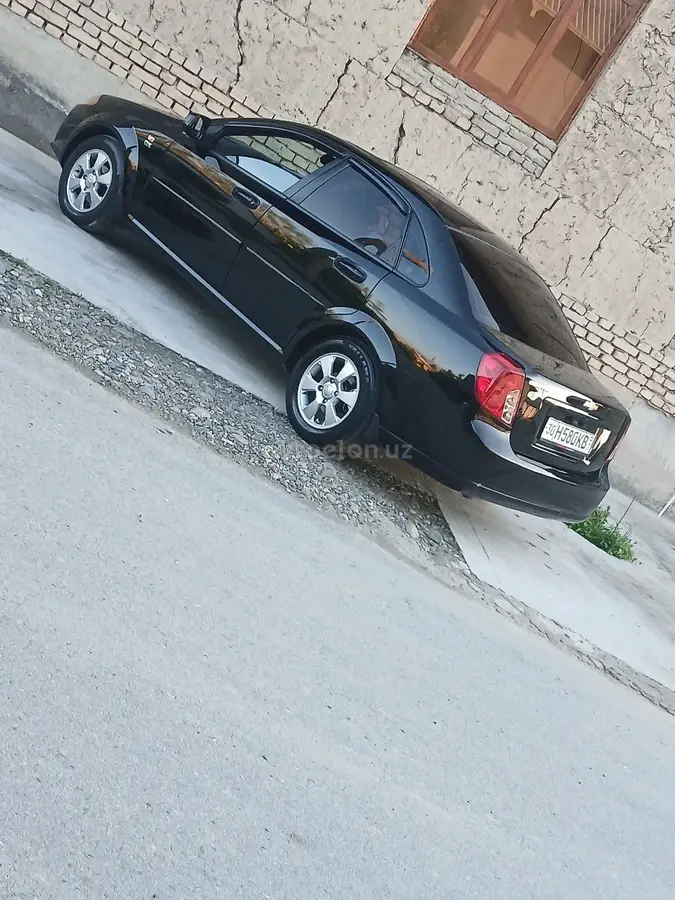 Chevrolet Gentra,  2 позиция