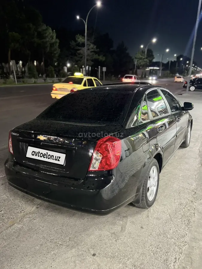 Chevrolet Gentra,  3 позиция