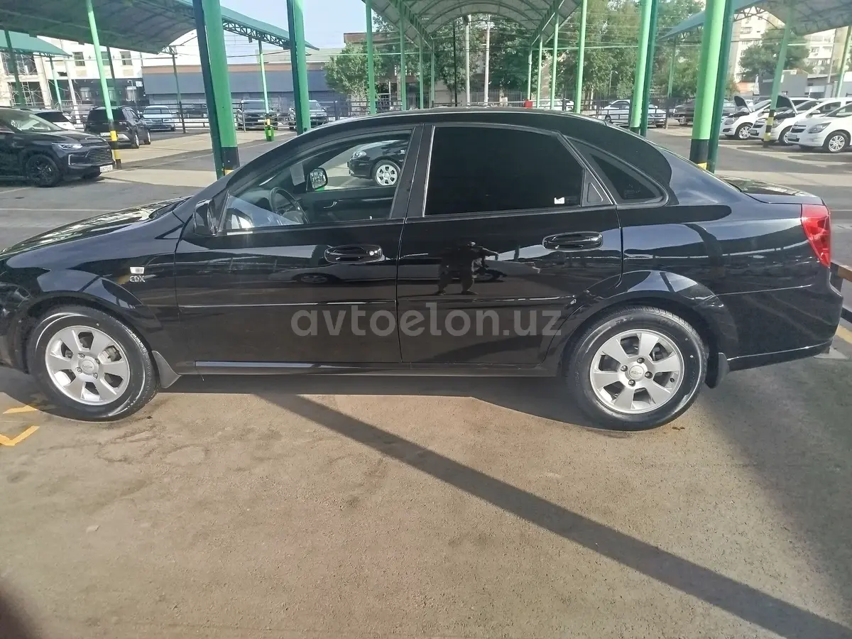 Chevrolet Gentra,  3 позиция