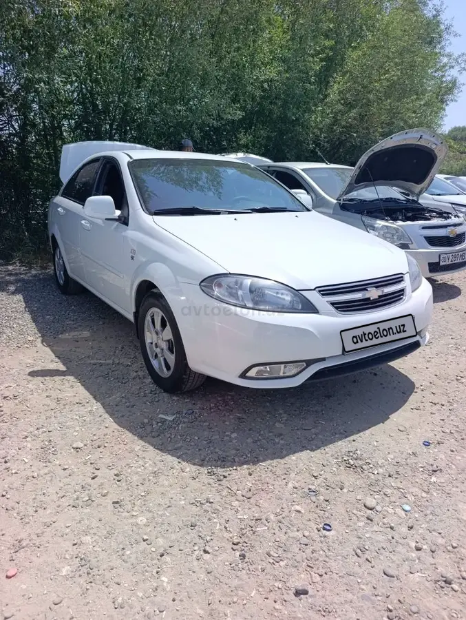 Chevrolet Gentra,  2 позиция
