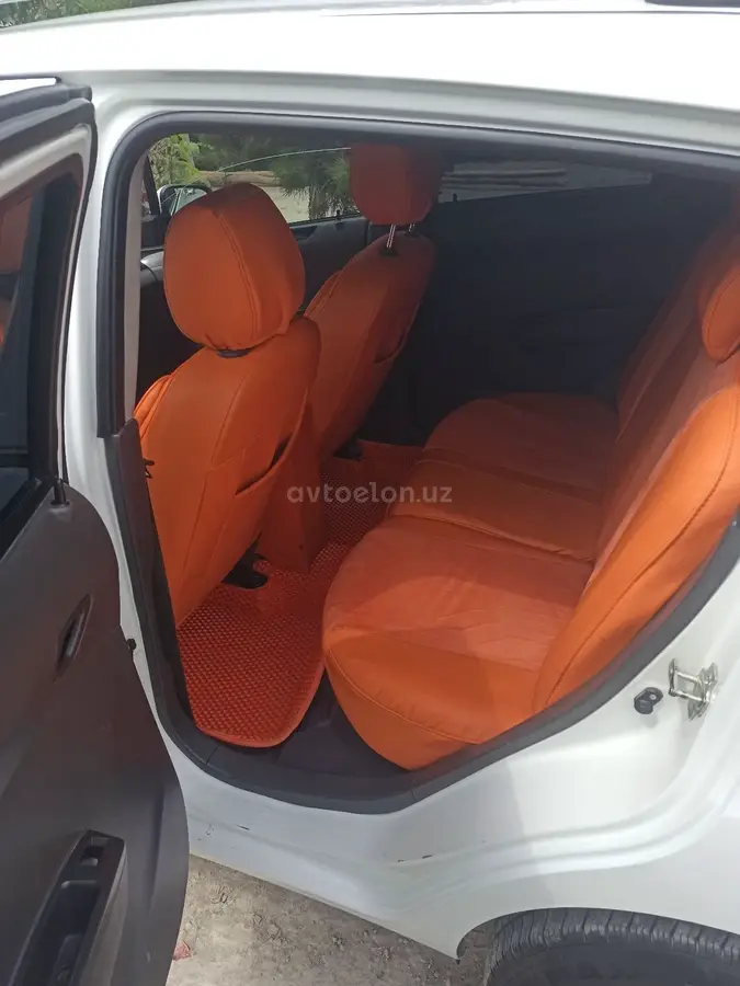 Chevrolet Spark,  3 позиция