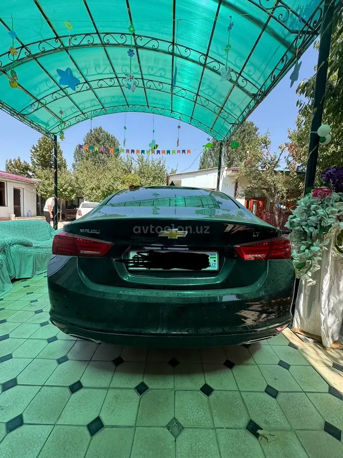 Chevrolet Malibu 2